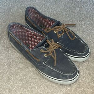 Sperry’s boat shoes